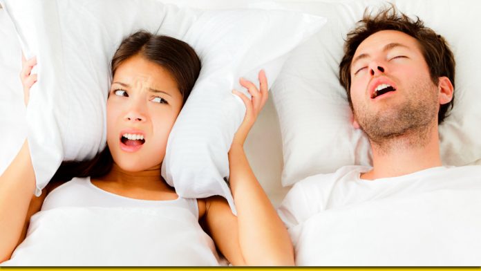 Чому краще спати окремо від своєї половинки - наукові факти