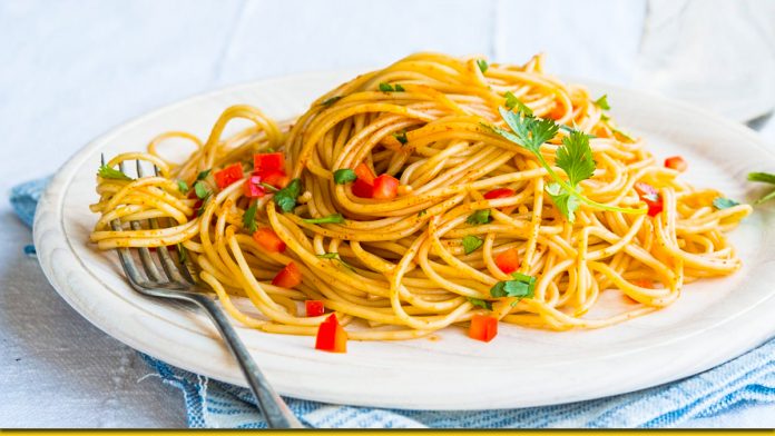 Італійська паста у вершковому соусі — шалена смакота за 20 хвилин