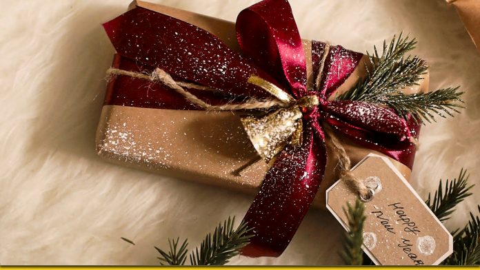 Що подарувати на Новий рік: кращі ідеї подарунків