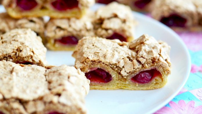 Пісочне печиво з вишнями — смак, який не передати словами