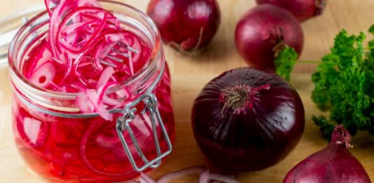 Перлинка-цибулька в гарячому маринаді — найвдаліший рецепт