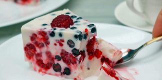 Сметанний десерт з ягодами — смакота краще за пломбір