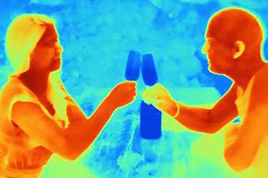 493ss_getty_rf_thermal_image_of_couple_drinking.jpg?resize=375px:250px&output-quality=50