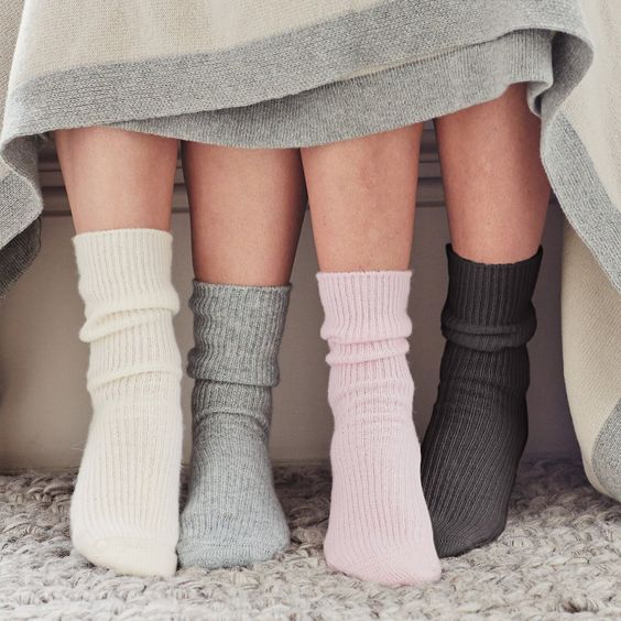 5 причин, чому ми повинні спати в шкарпетках. Хороші новини незалежно від того, наскільки ви ненавидите бути холодними