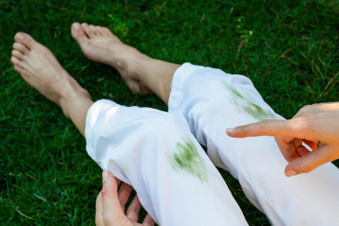 4 підказки, як вивести плями від трави своїми руками. Ваш одяг буде як новий