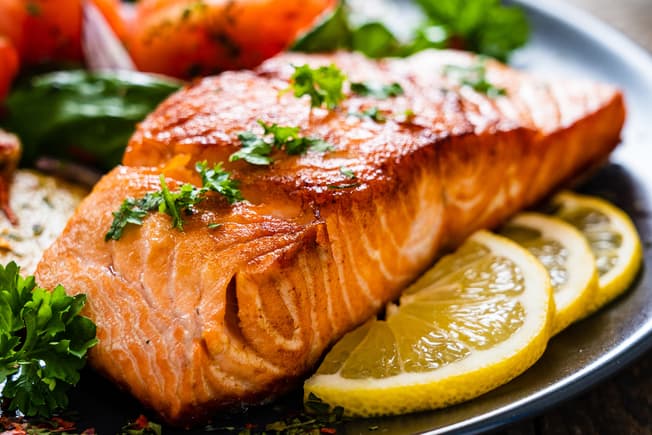 1800ss_getty_rf_salmon_fillet.jpg?resize=652px:*&output-quality=75