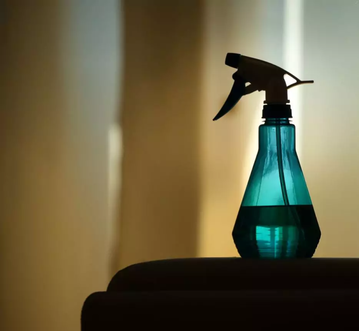 How to Get a Pleasant Scent in the Bathroom Without Using an Air Freshener