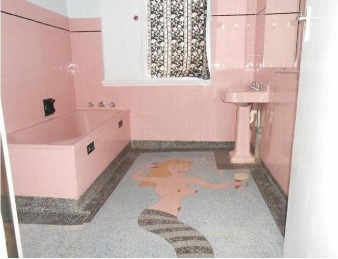 16 Worst Bathroom Designs. The Way Anyone Could Use Them Is Rather Unclear&#8230;